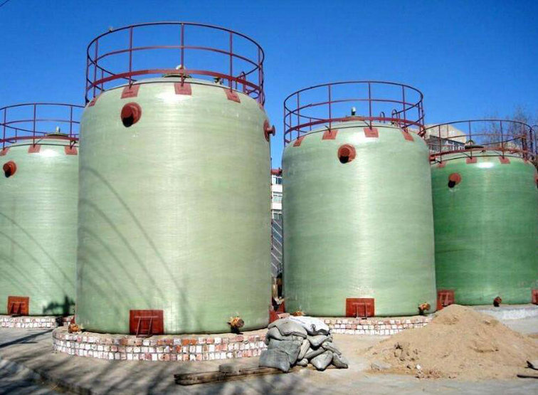 玻璃鋼儲罐滲漏修補(bǔ) 玻璃鋼儲罐滲漏了怎么修補(bǔ)