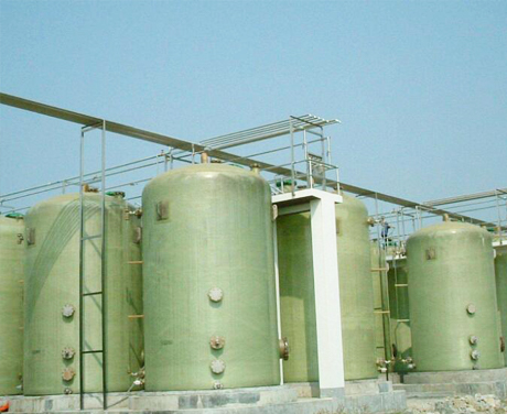 河北玻璃鋼鹽酸儲罐使用壽命  玻璃鋼鹽酸儲罐使用年限是多少年